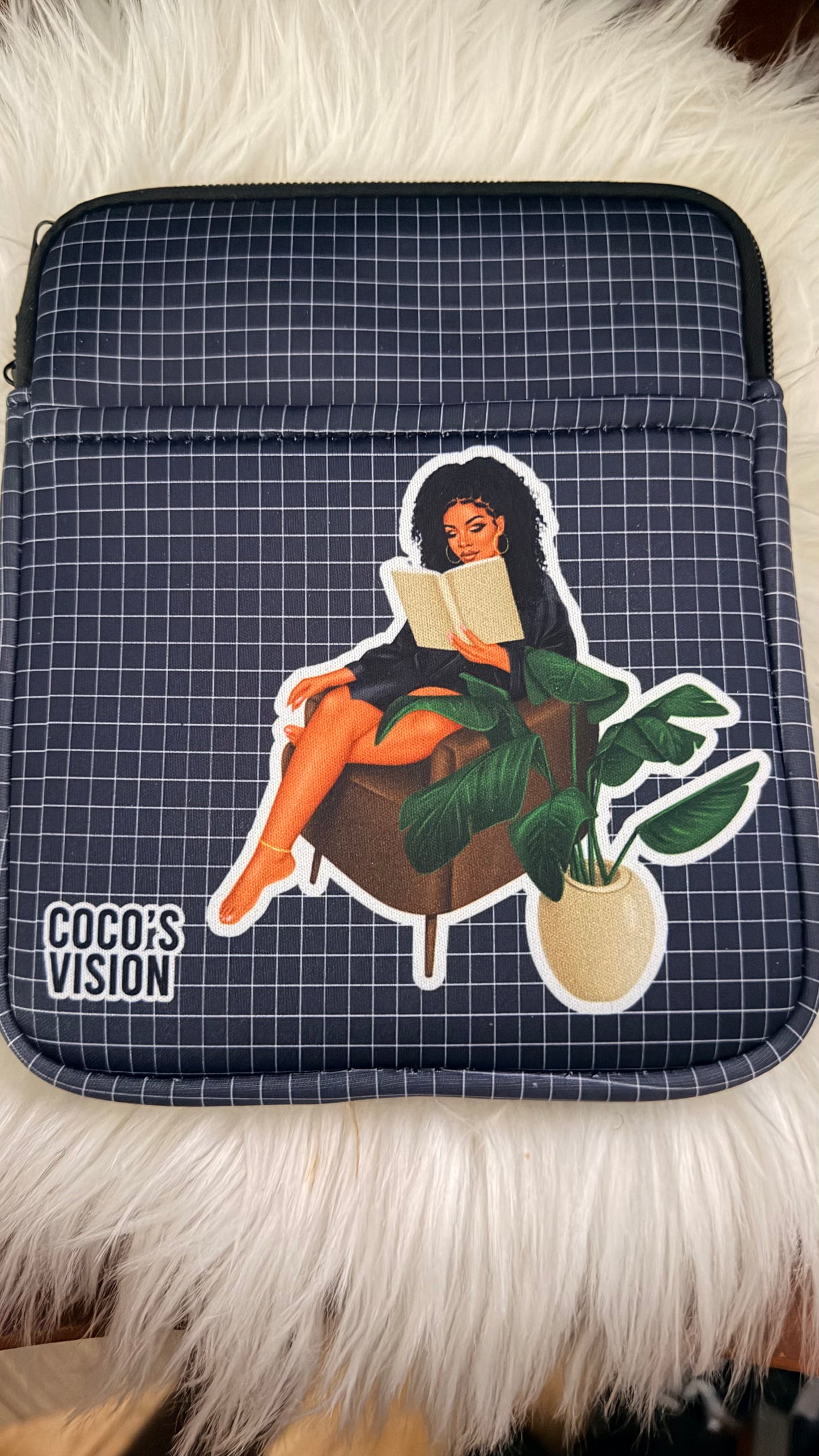 Kindle Sleeve Girl reading book